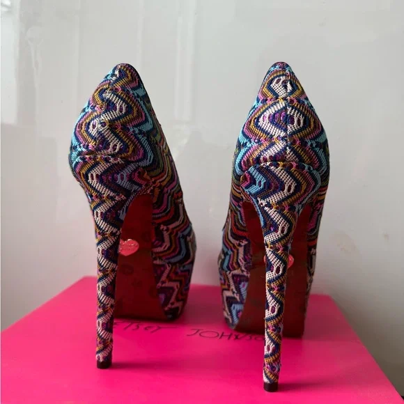 Betsey Johnson Colorful Zigzag Platform Heels NEW - Picture 6 of 11